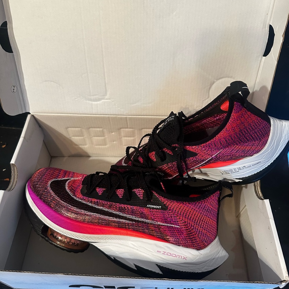 Women’s air zoom alphafly next% Nike Hyper violet pink and Black size 10 Shoes